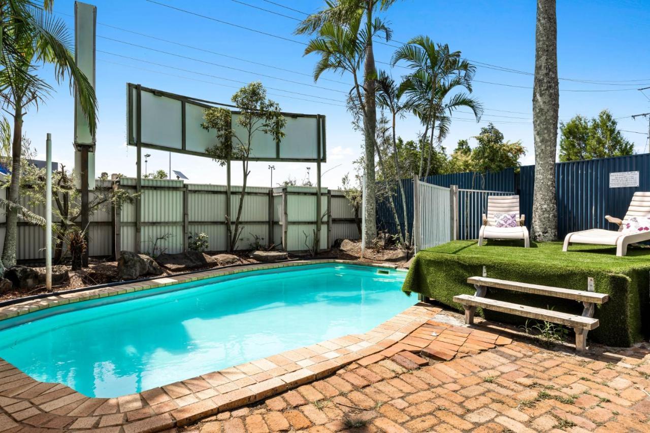 Central Motel Mooloolaba And Apartments Exterior photo