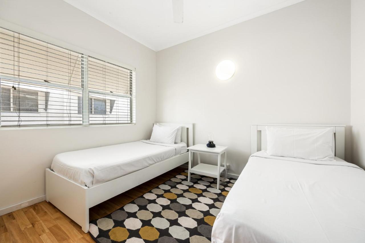 Central Motel Mooloolaba And Apartments Exterior photo