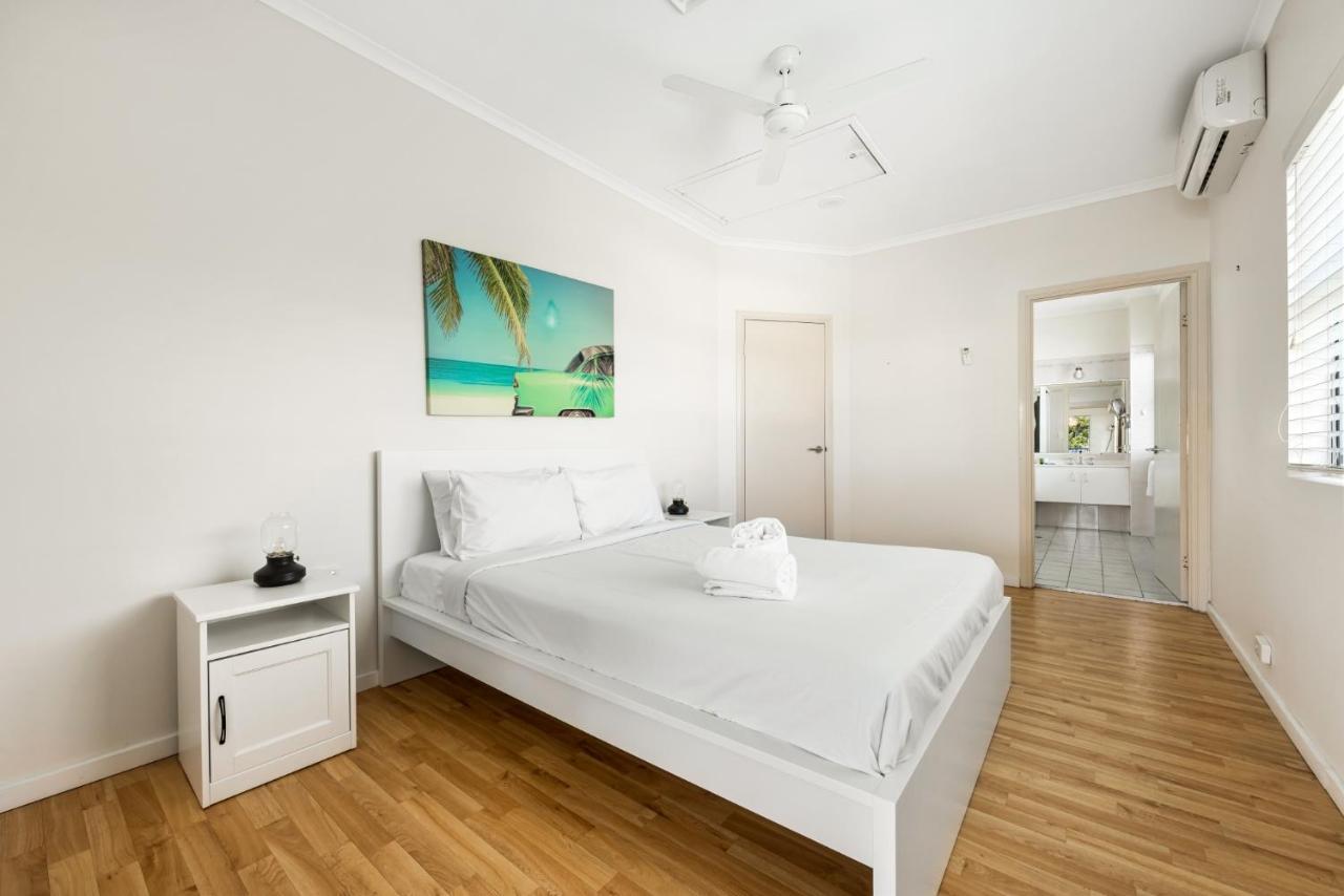 Central Motel Mooloolaba And Apartments Exterior photo